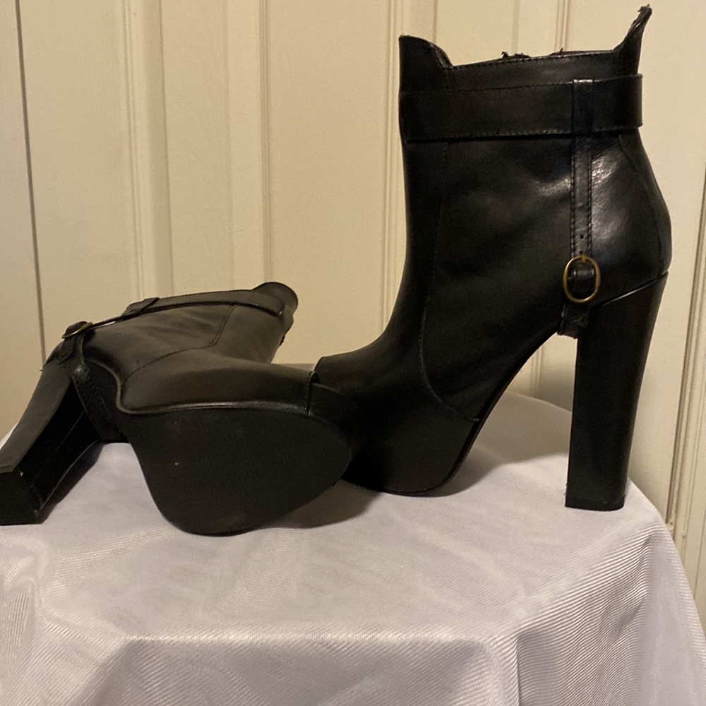 New - Picture 2 of 4